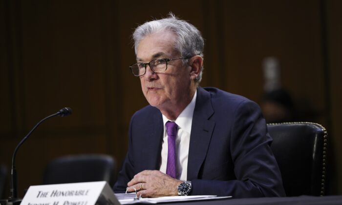 Fed cho rằng thời điểm khắc phục cuộc khủng hoảng chuỗi cung ứng ‘rất không chắc chắn’