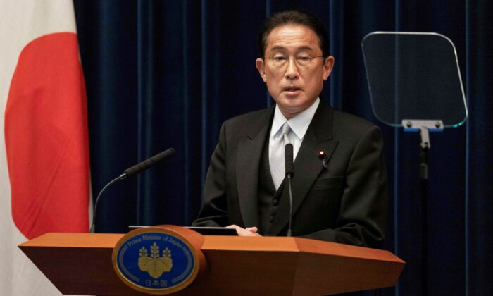 Nhật Bản dừng nhập cảnh du khách quốc tế vì lo sợ biến thể Omicron