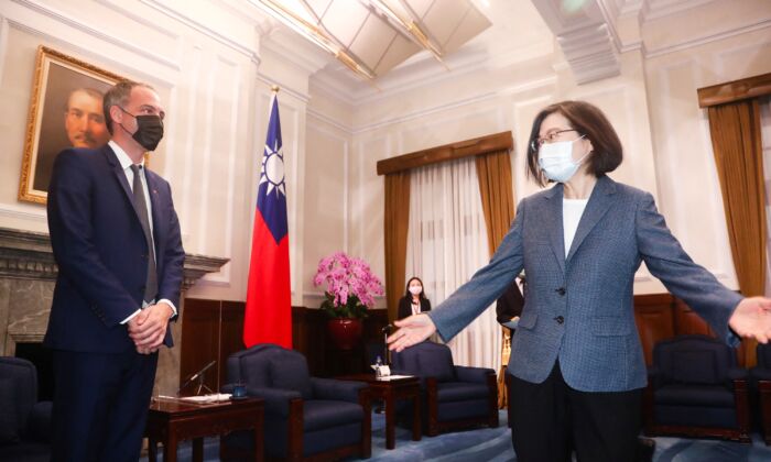 ‘Chúng tôi đến đây để học hỏi từ quý vị’: Phái đoàn Nghị viện Âu Châu đầu tiên đến thăm Đài Loan