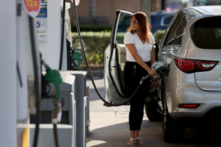 Chuyên gia cảnh báo: Hạn chế do biến thể Omicron sẽ thúc đẩy lạm phát nhanh hơn