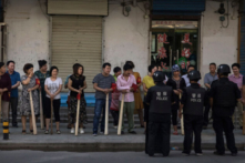 Các đại công ty bán lẻ của Mỹ ngừng bán công nghệ giám sát có liên quan đến Tân Cương