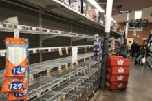 Giữa tình trạng thiếu hụt và chậm trễ, các ngành đặt câu hỏi về các chiến lược hàng tồn kho kiểu cũ