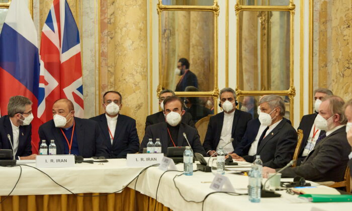 Iran nối lại đàm phán hạt nhân với yêu cầu khắc nghiệt: ‘Lệnh trừng phạt phải được dỡ bỏ’