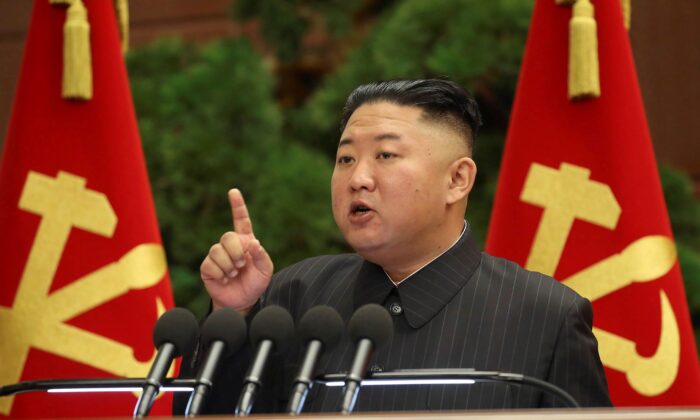 Bắc Hàn ca ngợi lợi ích sức khỏe ‘đặc biệt’ của thịt thiên nga đen trong bối cảnh thiếu hụt lương thực trầm trọng