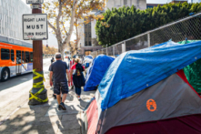 Los Angeles phân bổ hàng triệu dollar để mở rộng dịch vụ nhà ở cho người vô gia cư