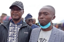 Phóng viên Epoch Times ở Nigeria bị từ chối bảo lãnh