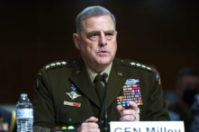 Chỉ huy quân đội Nga và Hoa Kỳ điện đàm trong bối cảnh căng thẳng về Ukraine