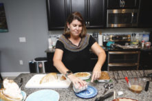 Người Mỹ nói gì về việc tăng giá trong dịp Lễ Tạ Ơn