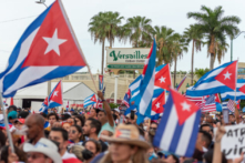 Nhà hàng Versailles: Đến vì bánh mì kẹp Cuba, ở lại vì cộng đồng