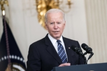 Tổng thống Biden dùng báo cáo việc làm tích cực để tán dương vaccine COVID và kế hoạch giải cứu