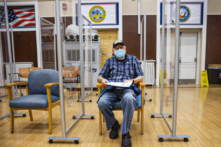 Dữ liệu: Số ca tử vong do COVID-19 ở Hoa Kỳ năm 2021 vượt qua số ca của năm 2020