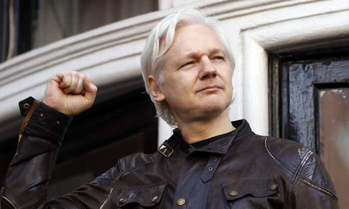 Người sáng lập Wikileaks đã được phép kết hôn trong nhà tù an ninh nghiêm ngặt của Anh Quốc
