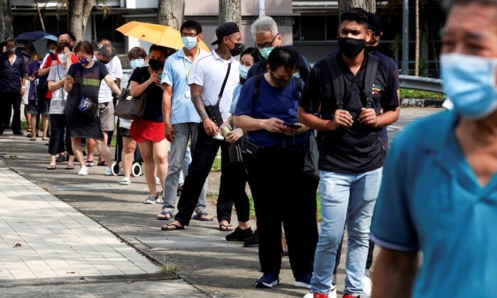 Singapore dừng thanh toán hóa đơn y tế COVID-19 cho những người ‘chọn không chích ngừa’