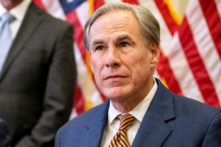 Thống đốc Abbott: Các lệnh chích ngừa bắt buộc của TT Biden khiến các doanh nghiệp lớn chuyển đến Texas