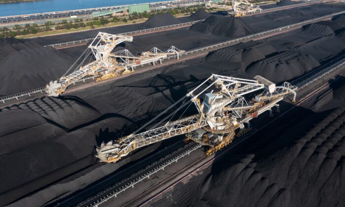 Tập đoàn khai thác than lớn ở Úc được hưởng lợi từ các thị trường thay thế sau các lệnh trừng phạt của Trung Quốc