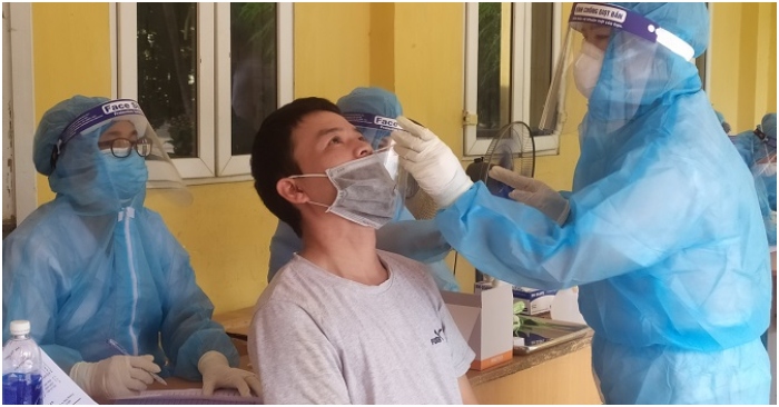 COVID-19 tại Việt Nam ngày 18/12: Gần 16,000 ca nhiễm mới, lần đầu vượt 10,000 F0 cộng đồng, Hà Nội xem xét dừng dịch vụ không thiết yếu