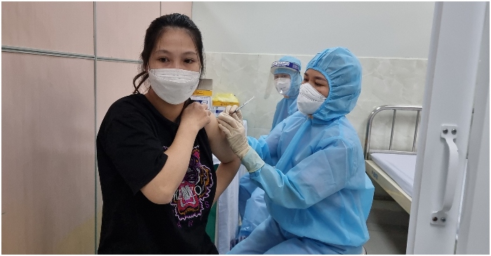 COVID-19 tại Việt Nam ngày 21/12: Hơn 16,000 ca nhiễm mới, Hà Nội vượt mốc 30,000 F0, Đồng Tháp nguy cơ thiếu hụt oxy