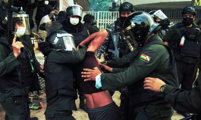 Bolivia: Xung đột bạo lực nổ ra vì chương trình phân phối đất xã hội chủ nghĩa