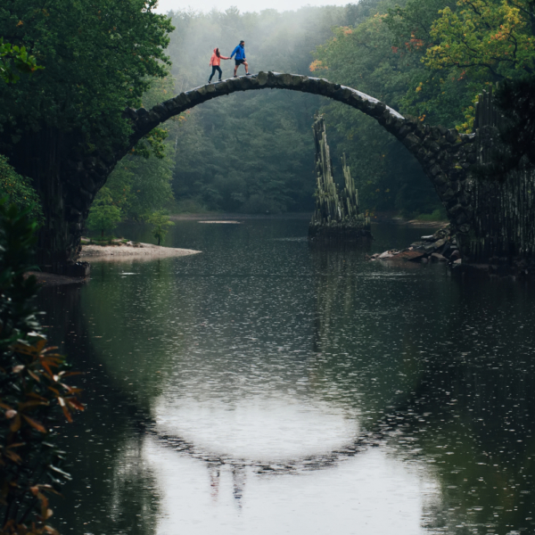 Cầu đá Rakotzbrücke lộng lẫy huyền bí