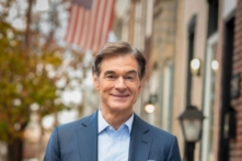 Sony hủy bỏ ‘Dr. Oz Show’ khi người dẫn chương trình Mehmet Oz tranh cử vào Thượng viện