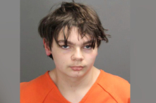 Nghi phạm xả súng ở Michigan lẽ ra đã bị thu súng nếu nhà trường báo cảnh sát