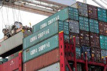 Cách ly 7 tuần của Trung Quốc đối với các thuyền viên làm dấy lên sự phản đối