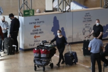 Israel thêm Mỹ, Canada, 8 nước khác vào ‘danh sách đỏ’ giữa những lo ngại về Omicron