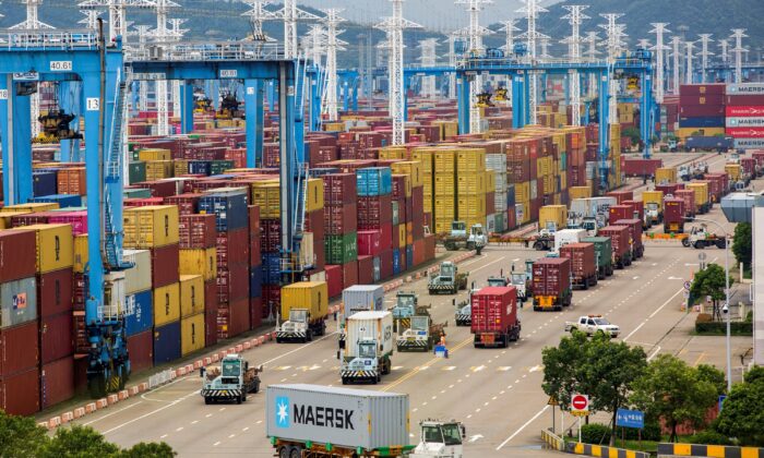 Quy định mới về nhập cảng của Bắc Kinh gây đau đầu cho các nhà sản xuất thực phẩm và đồ uống