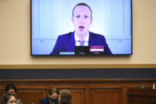 Khảo sát của Yahoo: Facebook là ‘công ty tệ nhất năm 2021’