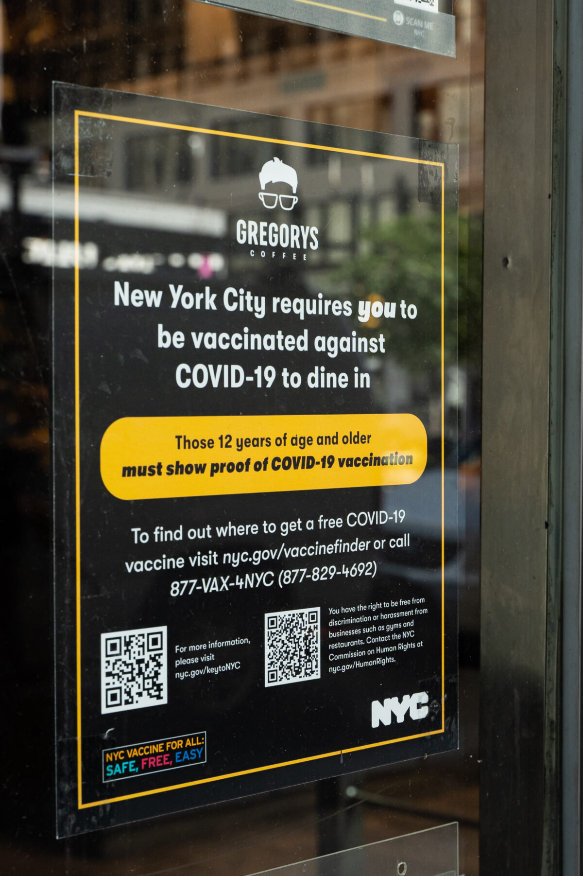 Thành phố New York bắt buộc khu vực tư nhân chích vaccine COVID-19