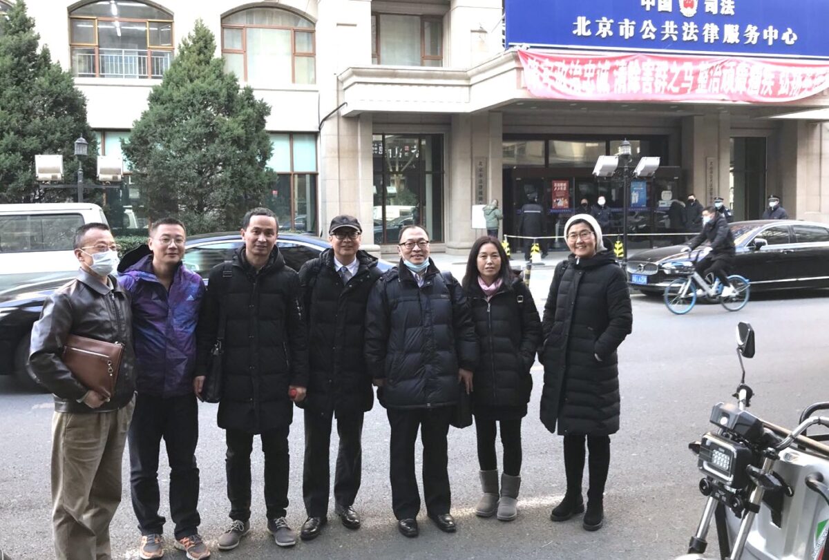 Bắc Kinh tước giấy phép của luật sư vì bào chữa cho các học viên Pháp Luân Công