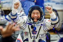 Tỷ phú Nhật Bản du hành không gian đã trở về trái đất sau 12 ngày