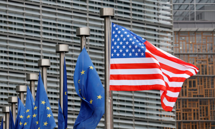 Hoa Kỳ-EU thắt chặt bang giao để ứng phó với Bắc Kinh