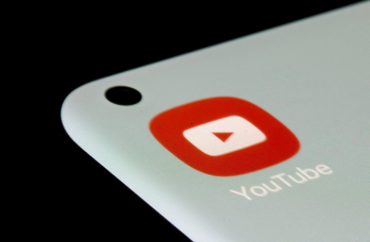 YouTube chặn RT, và các kênh khác của Nga kiếm tiền từ quảng cáo