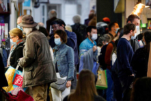 Năm 2021 nền kinh tế Pháp tăng trưởng mạnh nhất trong 52 năm ở mức 7%