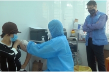 Việt Nam ngày 8/1: Hơn 16,500 ca nhiễm mới, Sài Gòn thành ‘vùng xanh’, Hà Nội hơn 400 F0 trở nặng