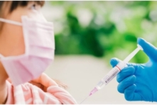 Việt Nam: Một trường hợp ở Lào Cai tử vong sau chích vaccine COVID-19 liều 2, tiếp tục mua cho trẻ lứa tuổi 5-11?