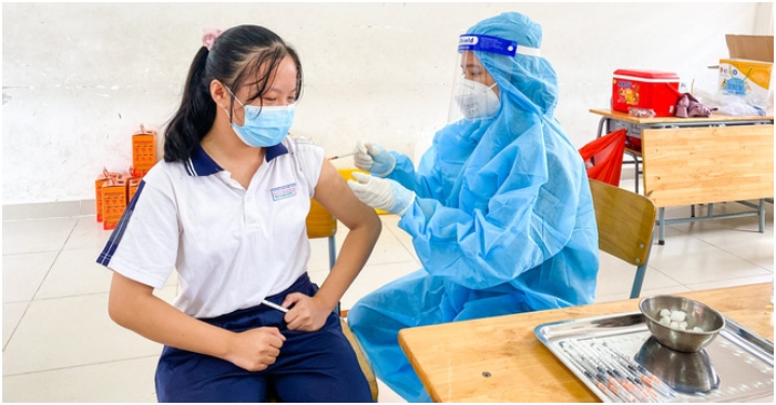 Việt Nam ngày 3/1: Gần 16,000 ca nhiễm mới, thêm 4 ca nhập cảnh nhiễm Omicron
