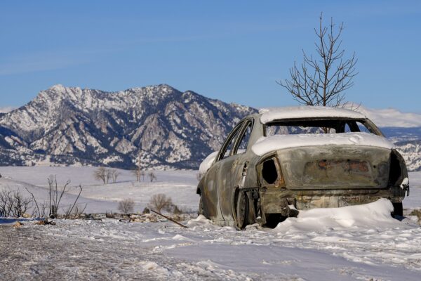 Giới chức Colorado tiết lộ nguyên nhân có thể của vụ cháy rừng dữ dội