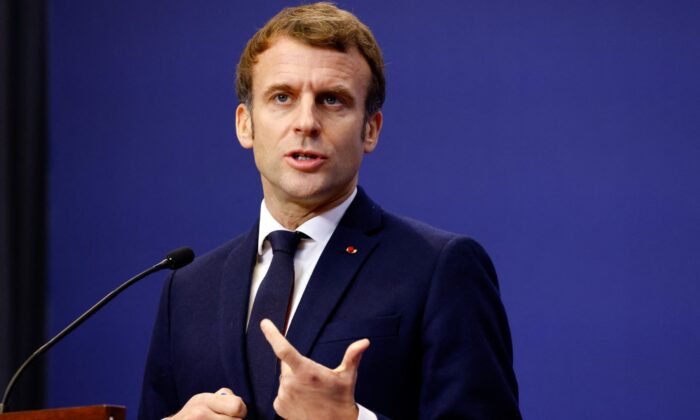Pháp: TT Macron bị lên án sau bình luận gây tranh cãi về người chưa chích ngừa