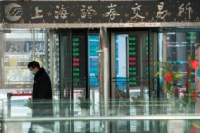 Các nhà đầu tư từ bỏ các cổ phiếu của China Mobile lập kỷ lục, China Telecom không đạt được kỳ vọng