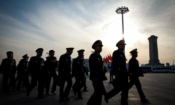 Tham nhũng làm mài mòn hiệu quả chiến đấu của quân đội Trung Quốc