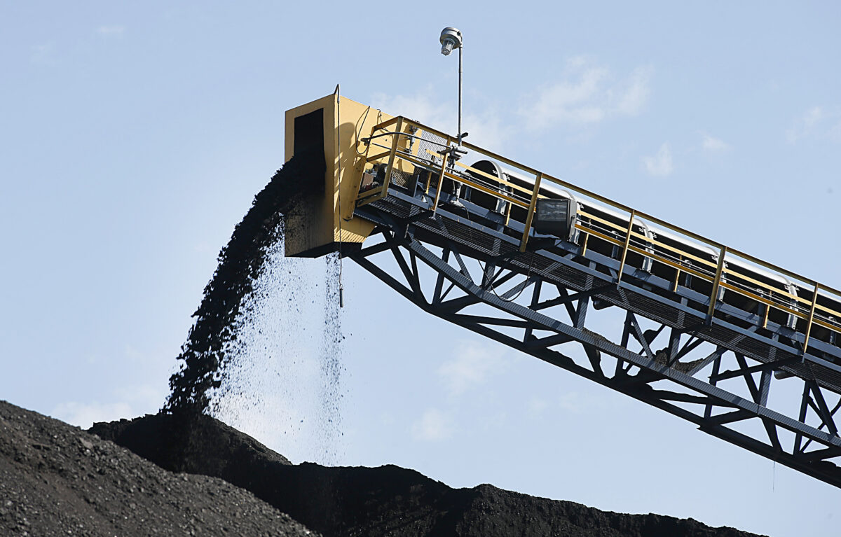 Dự trữ than của Hoa Kỳ gần các mức thấp nhất lịch sử