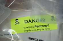 Trung Quốc chuyển tiền bất hợp pháp để thúc đẩy khủng hoảng fentanyl ở phương Tây