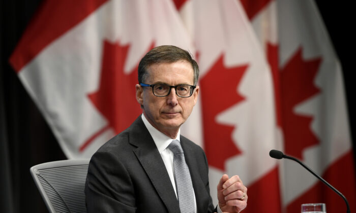 Ngân hàng trung ương Canada ra tín hiệu sẵn sàng cho một loạt các đợt tăng lãi suất