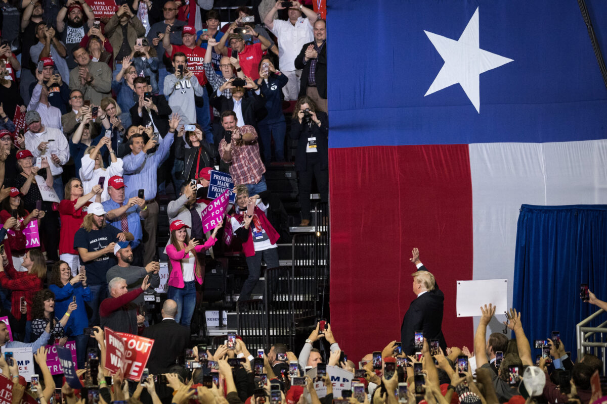 Kiểm toán Texas phát hiện hơn 11,000 người có thể không phải là công dân đã đăng ký bỏ phiếu