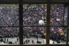 Ai mới thực sự là những kẻ nổi loạn?