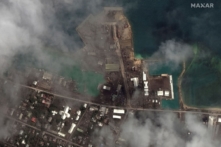 Núi lửa và sóng thần ở Tonga: Toàn bộ nhà cửa trên một trong các đảo đã bị phá hủy