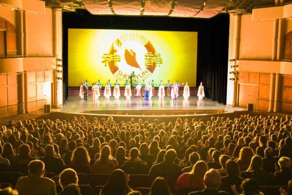 Shen Yun gây ấn tượng tại Sioux Falls bởi nền văn hóa Trung Hoa phong phú