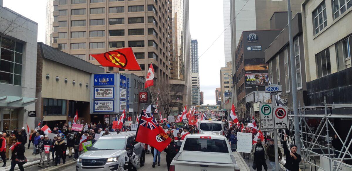 Hàng ngàn người tham gia biểu tình trên khắp Canada khi cảnh sát dập tắt cuộc biểu tình ở Ottawa